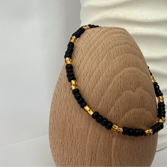 STRETCH Beaded Anklet Black & Gold 8.5” - Picture 5 of 12